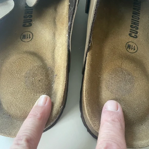 Brown Clogs - Picture 5 of 8